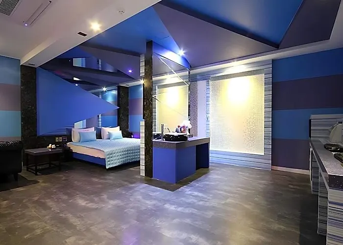 Motel V Songdo 2*