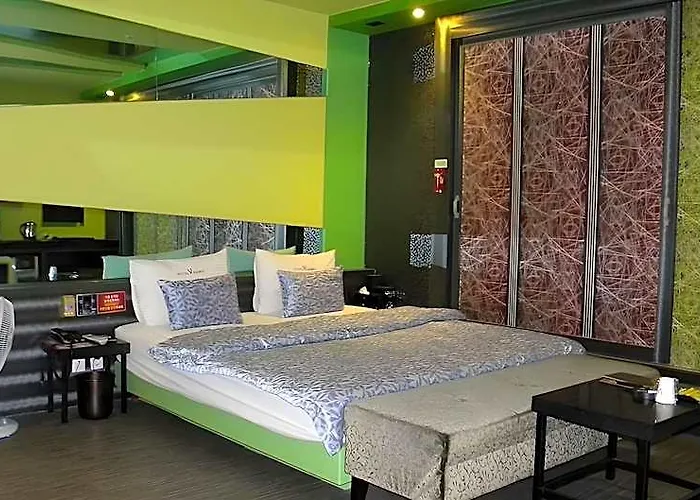 V Songdo Motel 2*