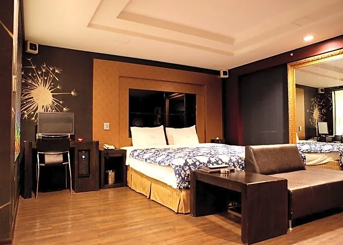 V Songdo Motel 2*