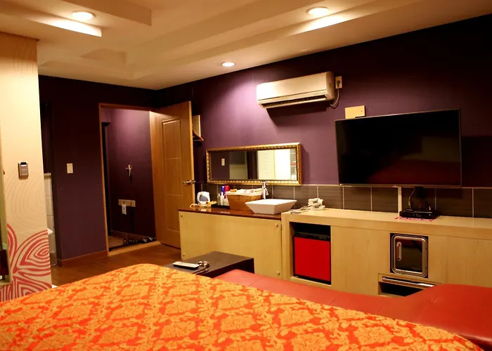 V Songdo Motel Busan
